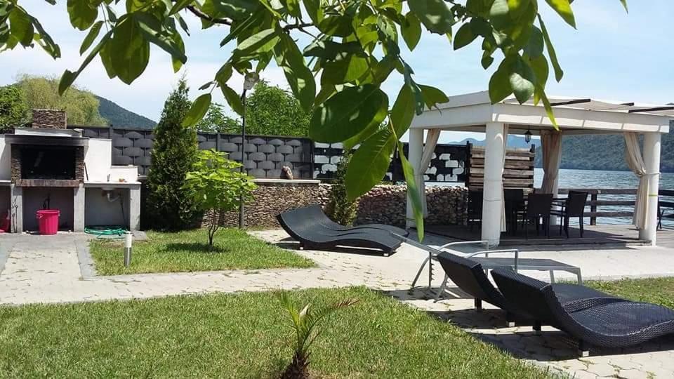 Villa Exclusive Ieşelniţa Esterno foto