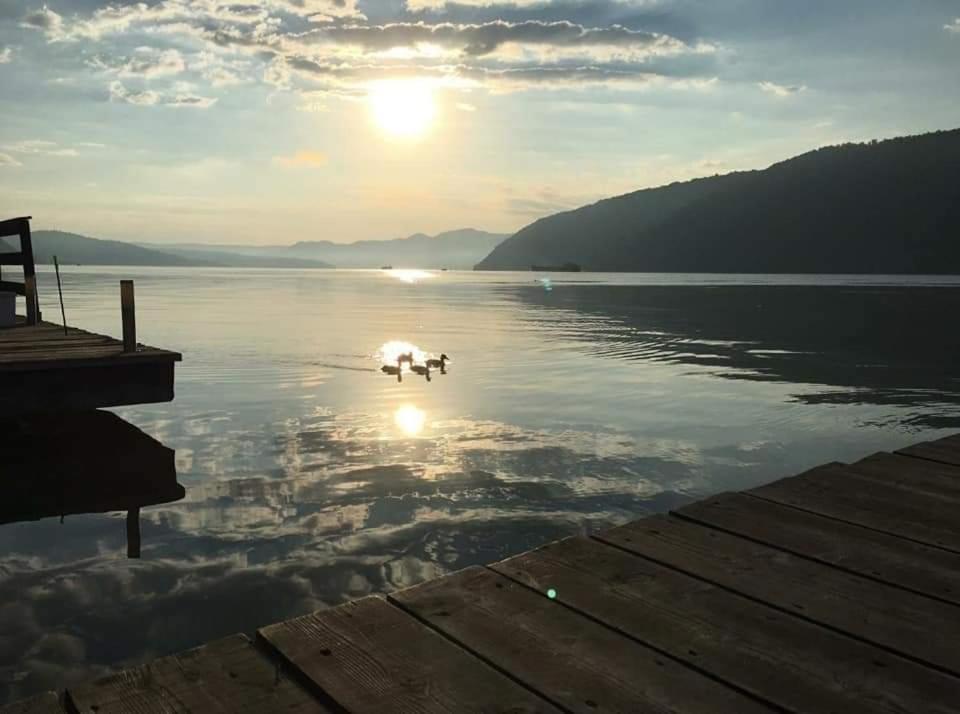 Villa Exclusive Ieşelniţa Esterno foto
