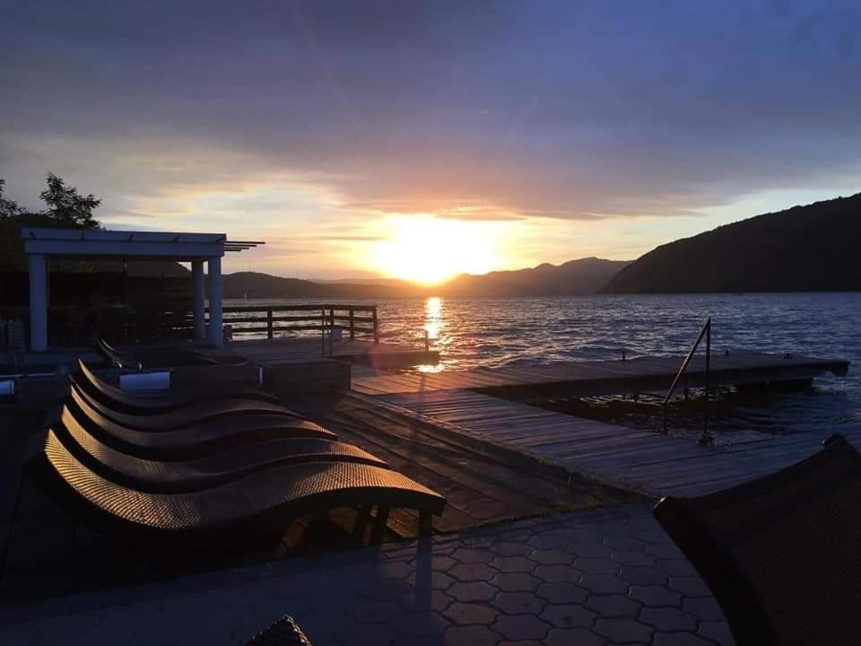 Villa Exclusive Ieşelniţa Esterno foto