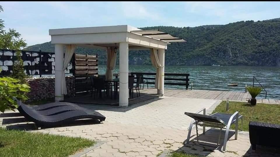 Villa Exclusive Ieşelniţa Esterno foto